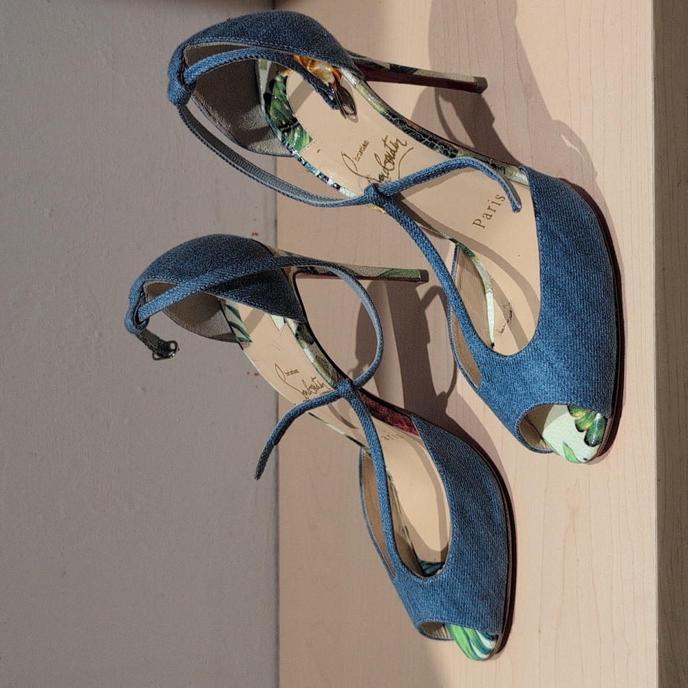 Christian Louboutin sandals - Picture 3 of 10